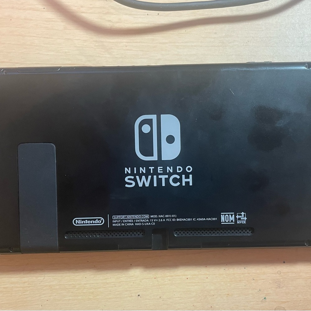 Nintendo Switch bundle - Picture 3 of 15